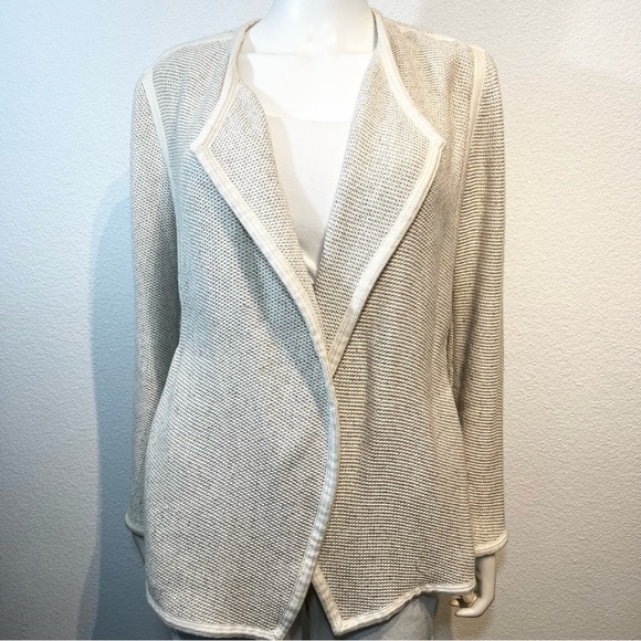 VINCE. Belted Soft Tweed Cotton-Blend Robe Jacket in Cream Beige • Blogger Fav! - Picture 10 of 13
